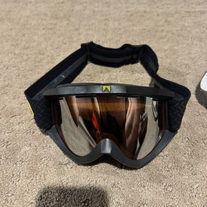 (TWO PAIRS) Unisex Shred Amazify Ski Goggles Large (Used)