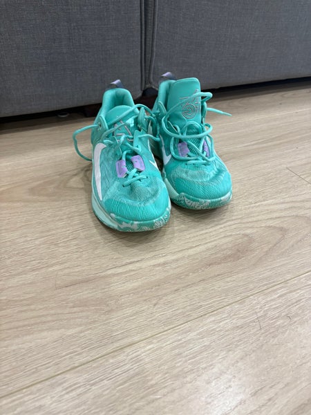 Women's 6Y (Big Kids / Youth) Nike Giannis Immortality 2 Shoes (Used)