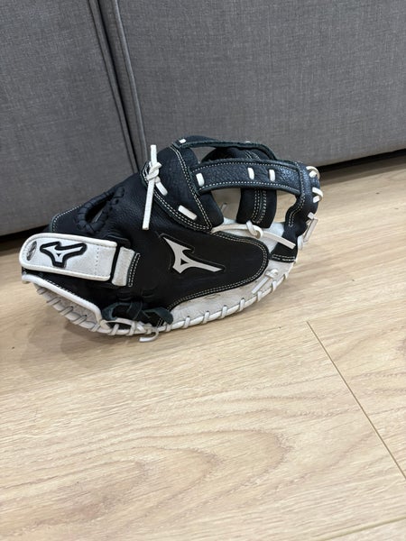 Mizuno Franchise RH Catcher's Softball Glove 34" (Used)