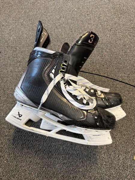 LA Kings Pro Stock Hyperlite Skates 8 1/4 D