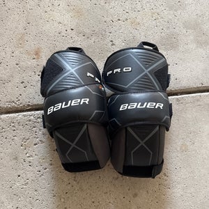 Bauer Pro Senior Knee Guards 2021 Model (Used)