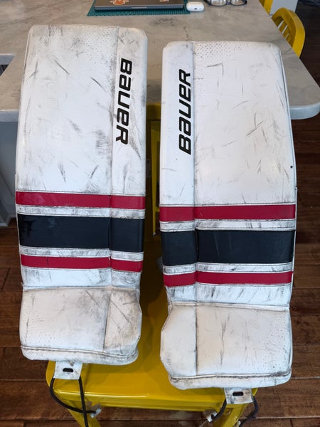 Small Bauer GSX Goalie Leg Pads (Used) 26* Junior