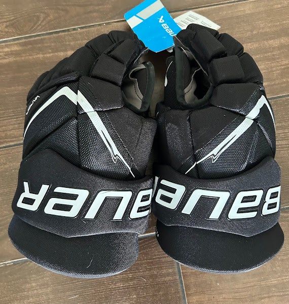 Bauer Vapor Velocity Gloves 11" Black 2025(New)