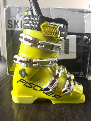 Fischer RC4 Worldcup Pro 130 Ski Boots - Size 23.5 (BRAND NEW!)