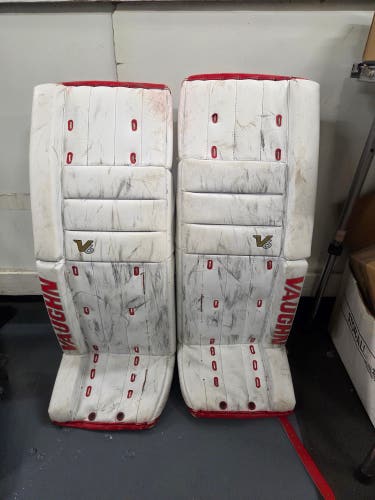 33" Vaughn Velocity V6 Goalie Leg Pads (Used)
