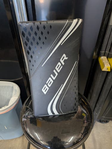 Bauer Vapor X2.7 Goalie Blocker - Used