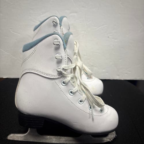Jackson Ultima Figure Skates B Junior 12 (Used)