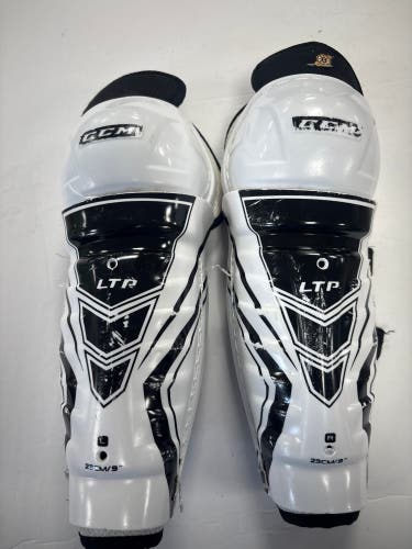 Youth CCM 9" Shin Pads (Used)
