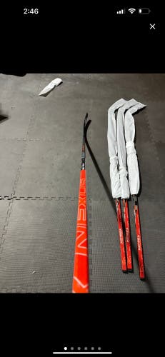 Senior Bauer Nexus Tracer Left Hand Hockey Stick P88 70/77 Flex (New) Pack of 2