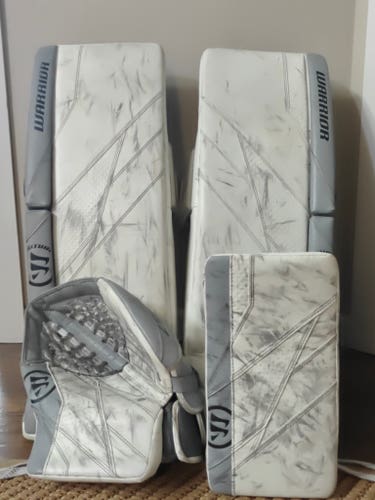 32"+1 2024 Warrior Ritual G7 Pro Regular Goalie Full Set Pro Stock (Used)