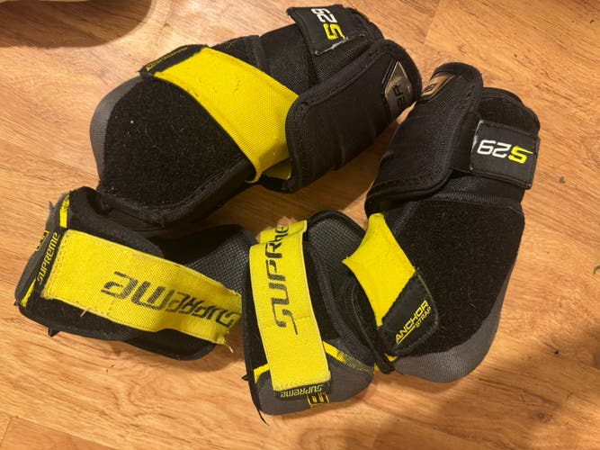 Senior Large Bauer Supreme Ultrasonic Elbow Pads (Used)
