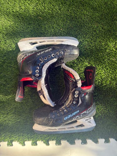 2021 Bauer Vapor 3X Hockey Skates 7 (Used)