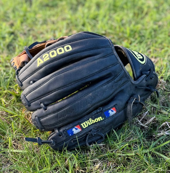 Wilson A2000 RH Infield Baseball Glove 11.5" (Used)