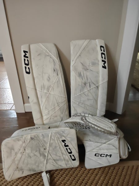 30"+1 CCM Axis 2.5 Regular Goalie Full Set (Used)