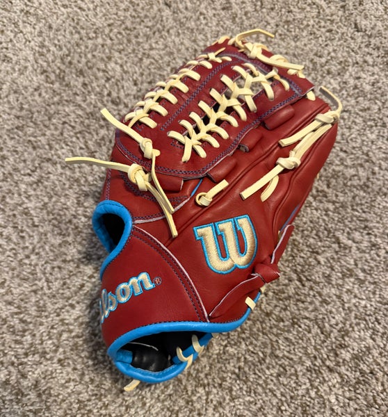 Wilson RH Infield A2000 D33 Baseball Glove 11.75" (New)