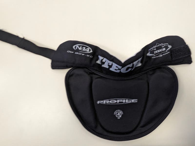 Itech hockey neck guard with bib collar throat S / M