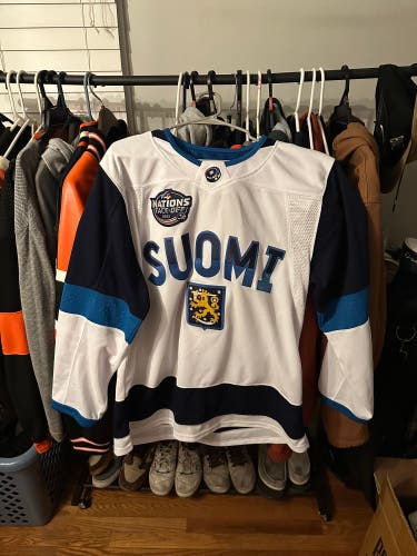 NHL 4 Nations Finland Fanatics Premium Jersey Size 50