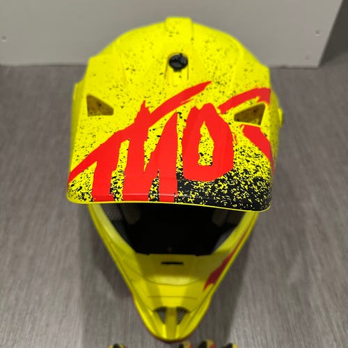 Thor Sector Dirt Bike Helmet Youth Small (Used) with Youth Large Thor Gloves