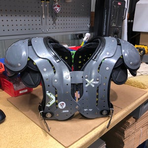 USED XTECH SHOULDER PADS - MEDIUM - SKILL