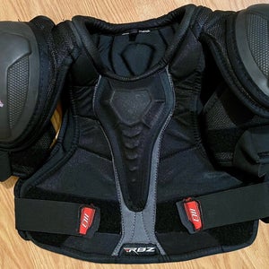 Men's Medium Senior CCM RBZ 110 Shoulder Pads (Used)