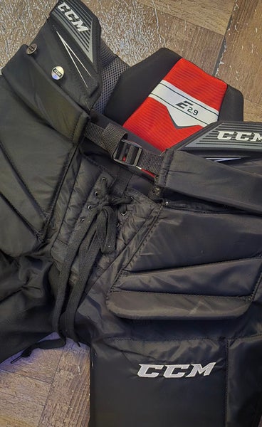 Intermediate Large 2024 CCM E2.9 Hockey Goalie Pants (New)
