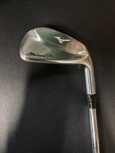 Men's Mizuno Pro 225 7 Iron Right Handed Stiff Flex (Used)