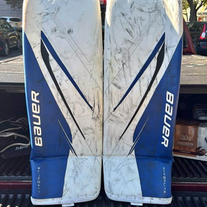 33" 2023 Bauer Vapor Hyperlite Goalie Leg Pads (Used)