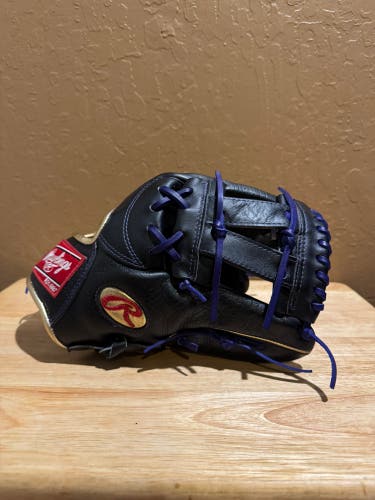 Rawlings RH Infield Baseball Glove 12" (Used)