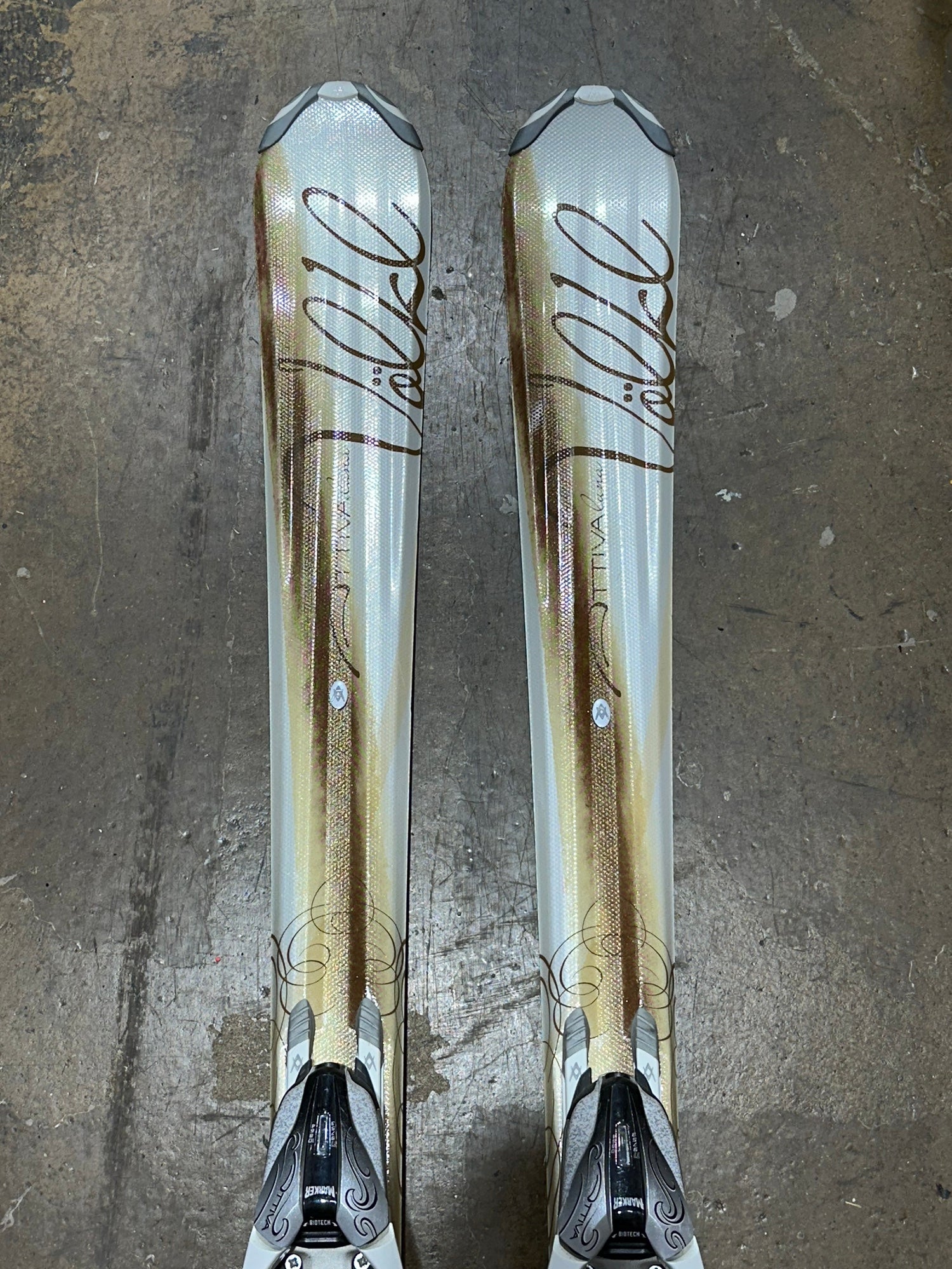 Völkl Attiva ティエラ　156 Völkl Attiva ティエラ 156