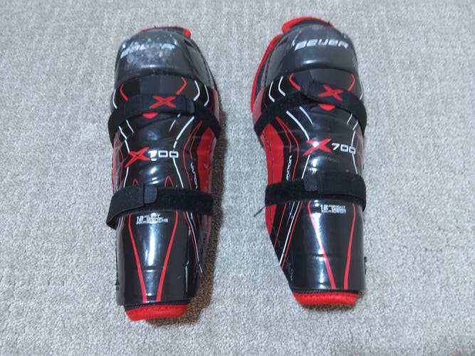 Junior Bauer Vapor X700 12" Shin Pads (Used)
