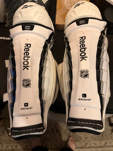 Senior Reebok 21KPRO 17" Shin Pads (New)