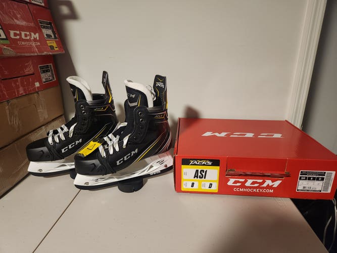 Ccm super tacks as1 skates
