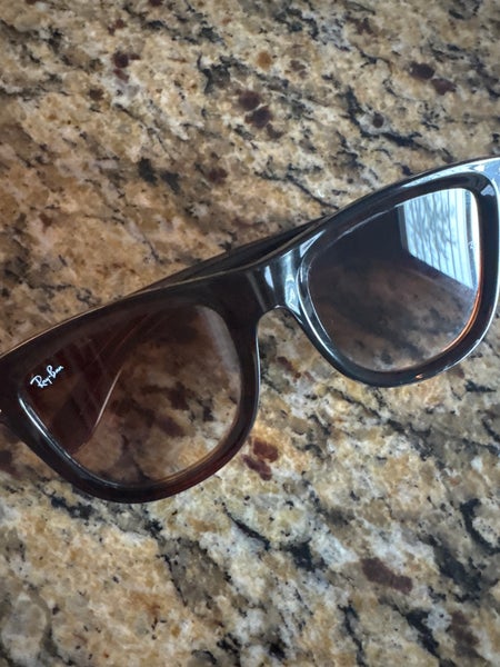 Brown Unisex Adult Medium/Large Oakley Sunglasses (Used)