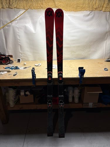 Unisex 2024 Volkl Racetiger GS 165 cm Racing Skis With Bindings Max Din 10 (Used)