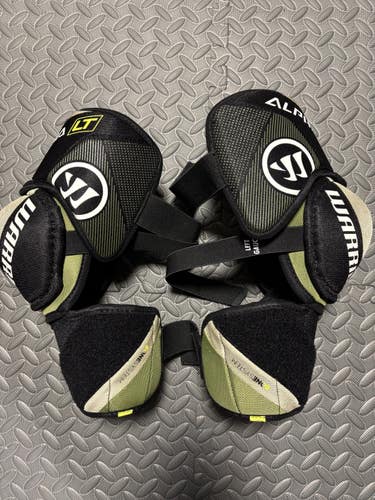 Warrior Alpha LT Elbow Pads Senior Large (Used)