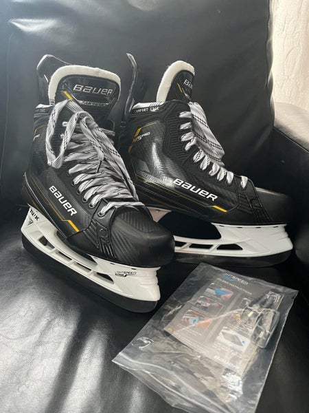 2022 Bauer Supreme M5 Pro Hockey Skates Regular Width 10 (New)