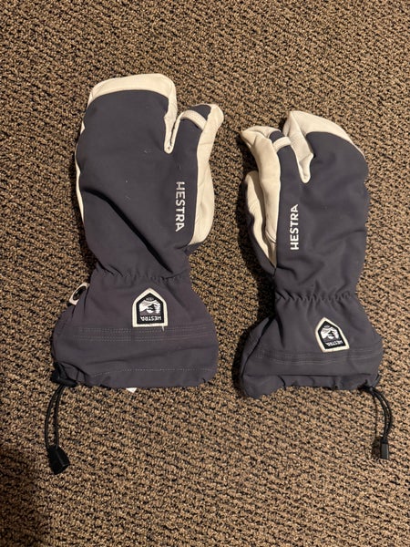 Gray Medium/Large Adult Unisex Hestra Gloves (Used)