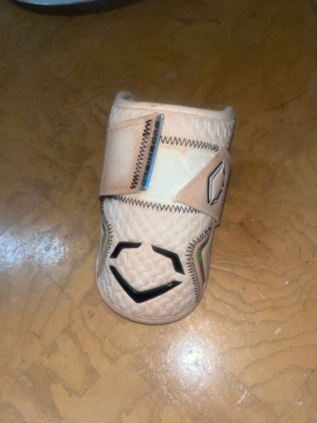 White Senior EvoShield Elbow Guard Elbow Protection (Used)