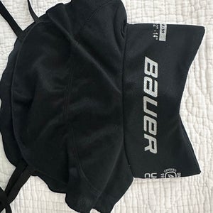 Junior Bauer (New) Neck Guard. (12-14”)