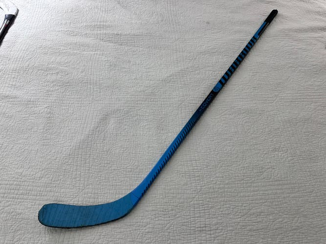 Youth Warrior Covert QRS 1 Right Handed Hockey Stick 30 Flex (Used)