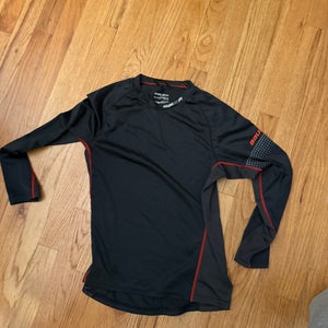 Bauer XL long sleeve undergarment shirt (Used)