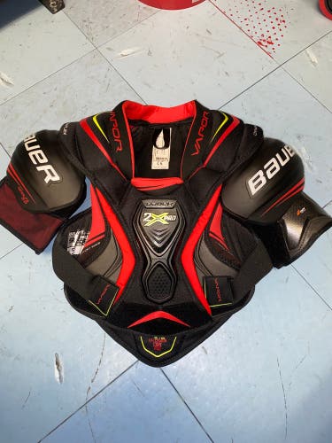 New Bauer Vapor 2x Pro Shoulder Pads Senior Small