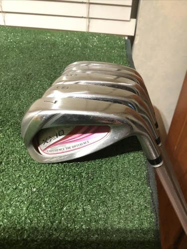 XXIO Ladies 11 Irons Set (7-PW-SW) MP 1100L 36g Graphite Shafts *VGC*