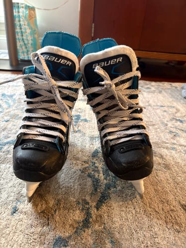 Bauer XLP Hockey Skates Regular Width 11 (Used)