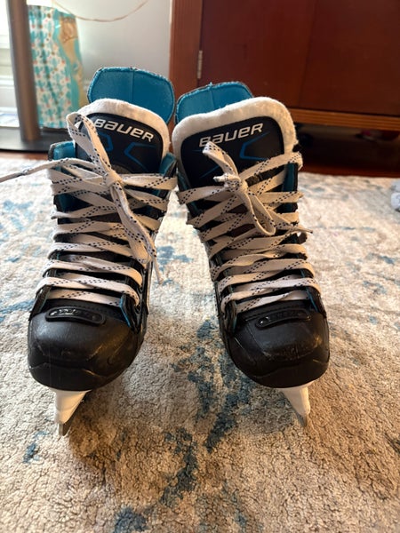 Bauer XLP Hockey Skates Regular Width 11 (Used)