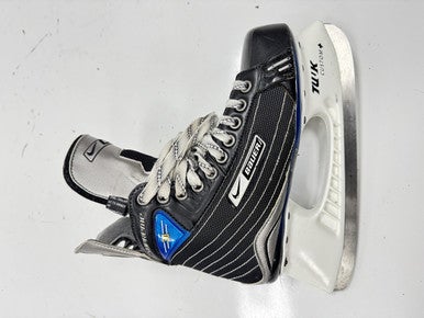Used Bauer SUPREME Intermediate Hockey Skate Intermediate 6.0 11860-S000301514