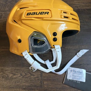 Large Bauer Re-Akt 75 Helmet (Used)