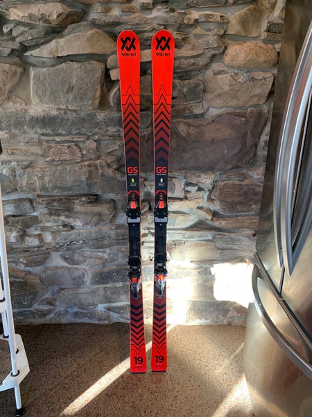 Unisex 2023 Volkl Racetiger GS 170 cm Racing Skis With Bindings Max Din 10 (Used)