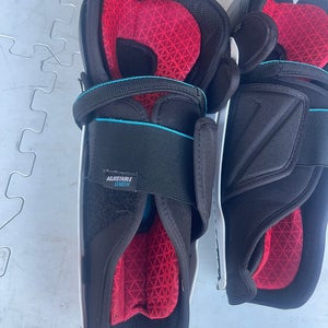 Senior CCM Shin Pads (Used)