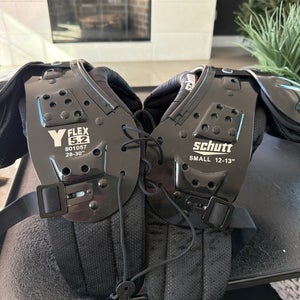 Small Youth Schutt Y Flex 5.2 Shoulder Pads (New)